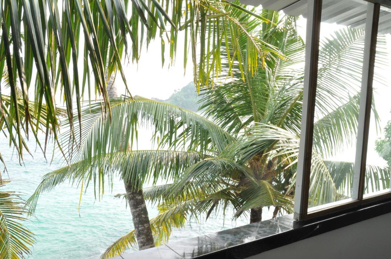 Goviyapana Beach Hotel Ahangama Exteriör bild