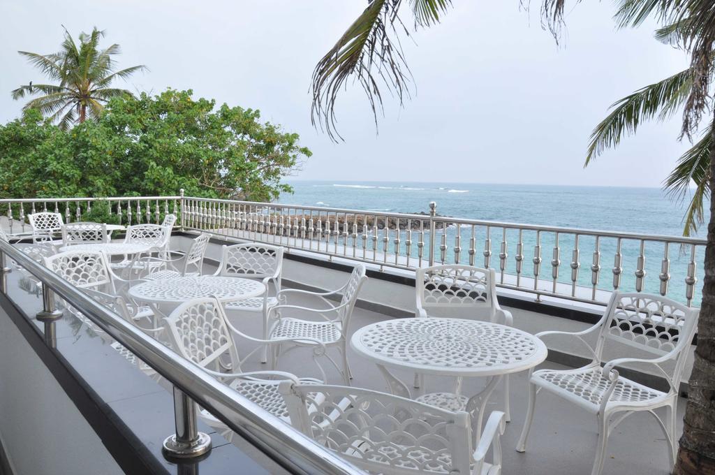 Goviyapana Beach Hotel Ahangama Rum bild