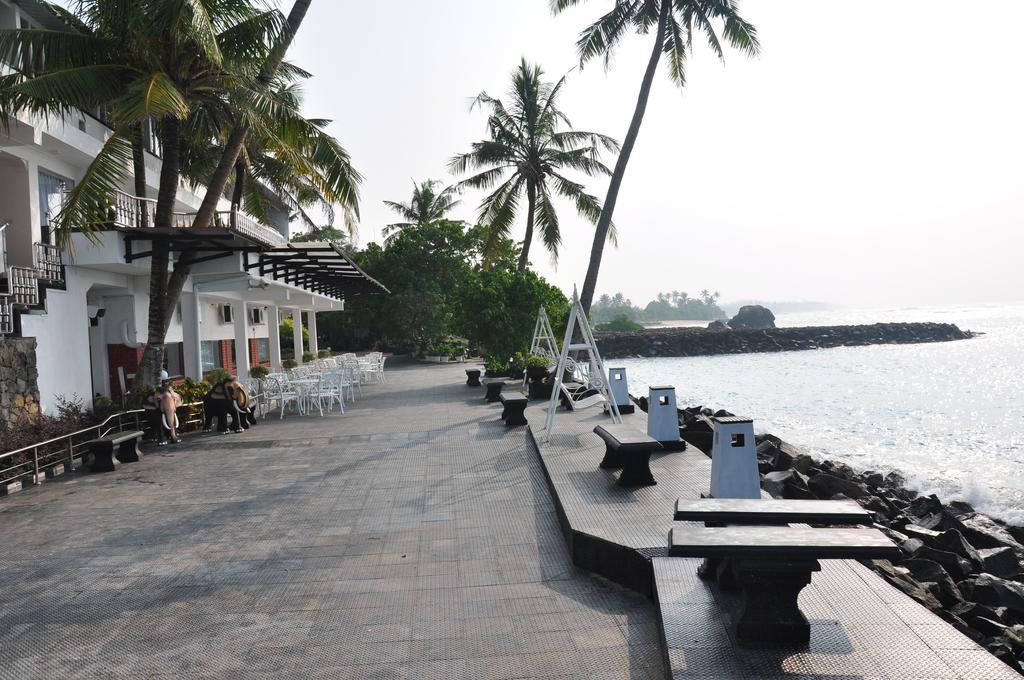Goviyapana Beach Hotel Ahangama Exteriör bild