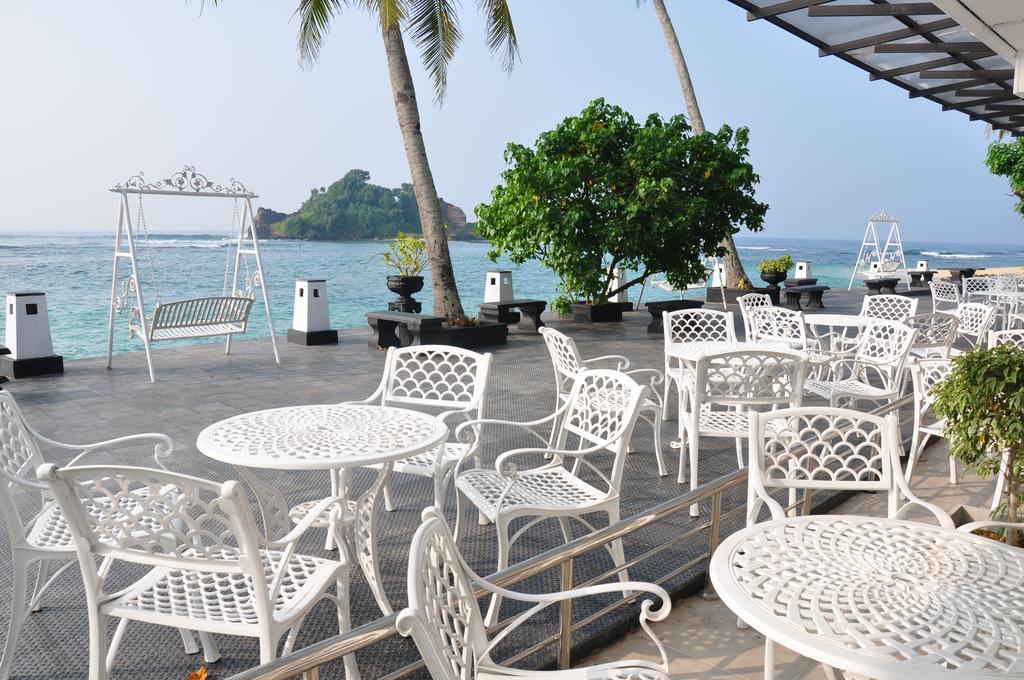 Goviyapana Beach Hotel Ahangama Exteriör bild