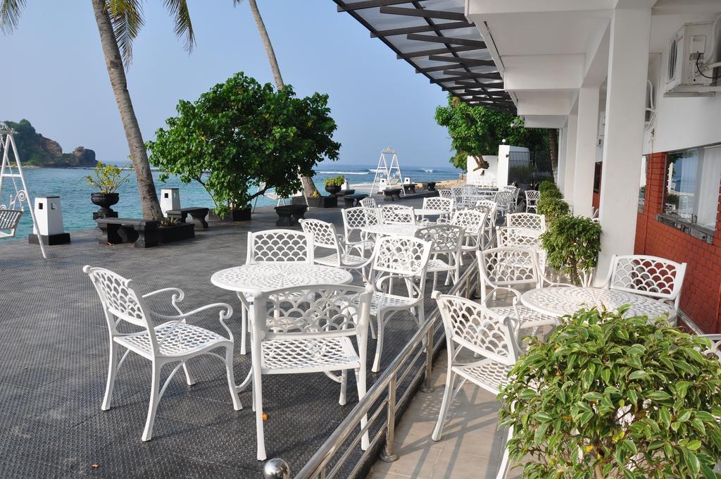Goviyapana Beach Hotel Ahangama Exteriör bild